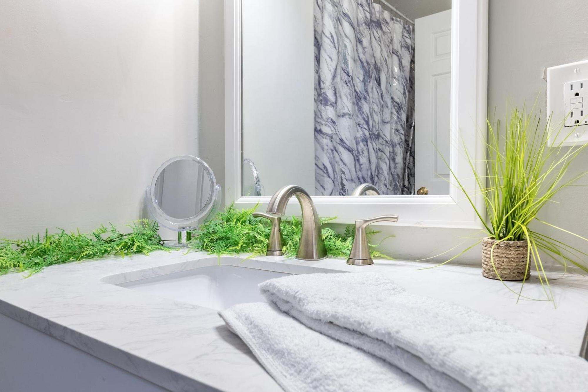 Downtown 1Br Condo With Full Kitchen, Pet-Friendly Nashville Dış mekan fotoğraf